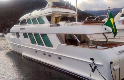 LUXURY-YACHT-115